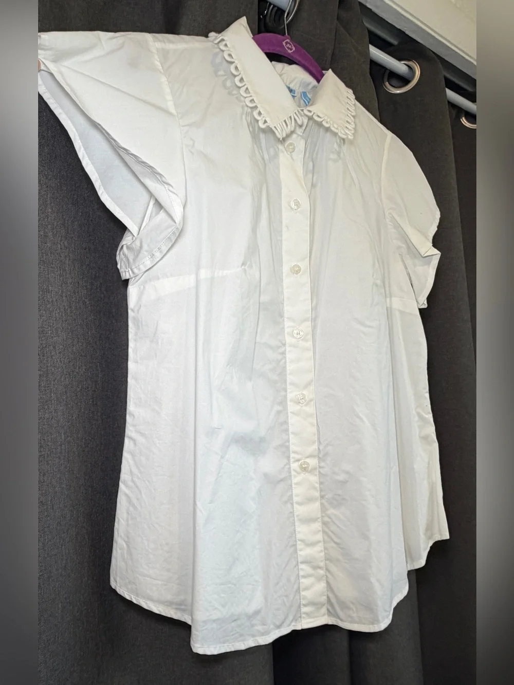 Draper James crisp white Eyelet Collar Cap Sleeve Button-Front Top 100% cotton